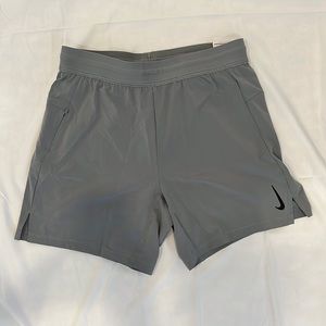 NWT Men’s Nike yoga shorts